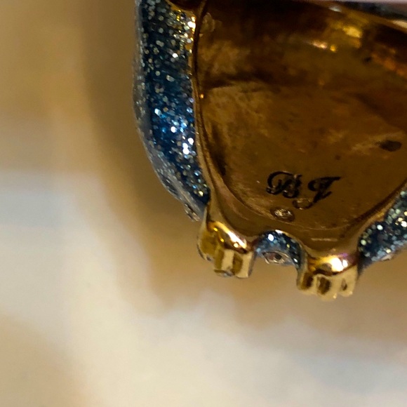 Betsey Johnson Gold Tone Blue Enamel Glitter Owl Stretchy Ring Size 7.5 NWT - Picture 9 of 10